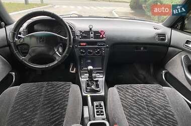 Седан Honda Accord 1994 в 