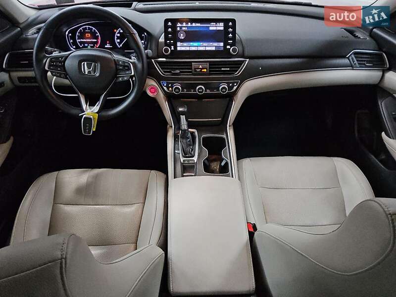 Седан Honda Accord 2017 в Тернополе
