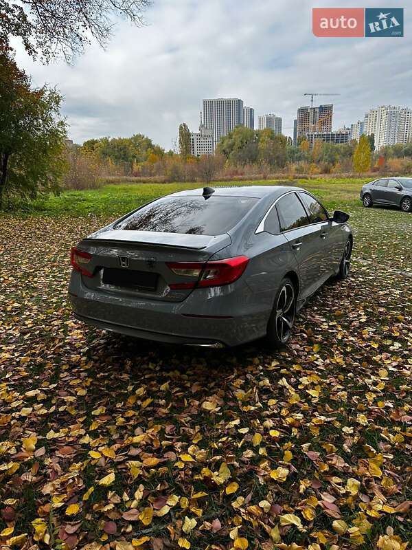 Седан Honda Accord 2022 в Києві