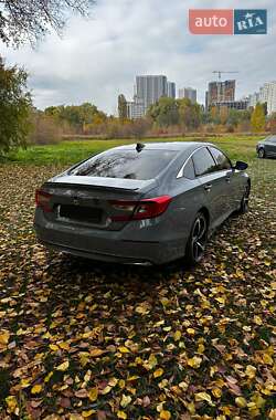Седан Honda Accord 2022 в 