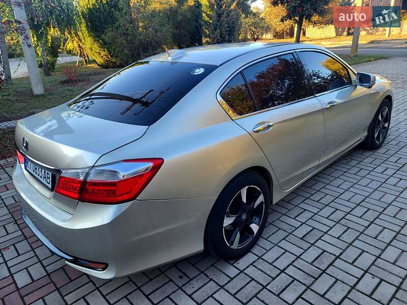 Седан Honda Accord 2013 в Запорожье