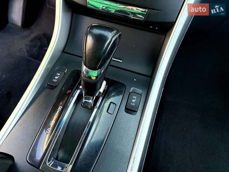 Седан Honda Accord 2013 в Ірпені