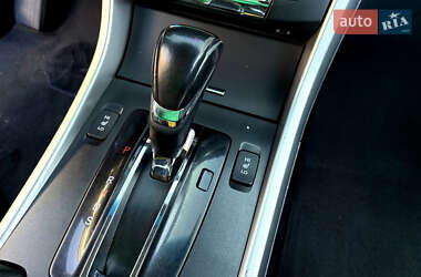 Седан Honda Accord 2013 в 