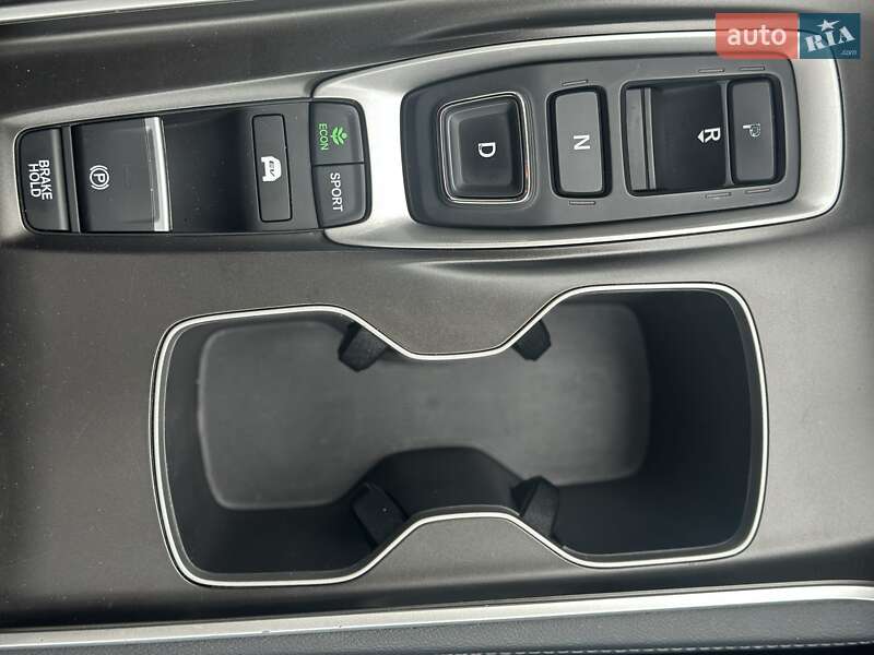 Седан Honda Accord 2018 в Киеве фото 41 Седан Honda Accord 2018 в Киеве