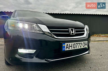 Седан Honda Accord 2013 в 
