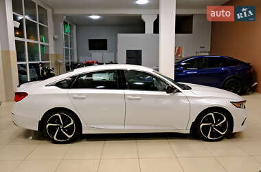 Седан Honda Accord 2022 в 