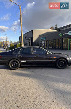 Седан Honda Accord 1997 в  фото 6 Седан Honda Accord 1997 в