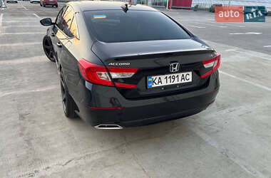 Седан Honda Accord 2018 в 