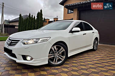 Седан Honda Accord 2012 в 