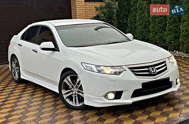 Седан Honda Accord 2012 в 