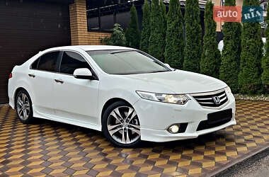 Седан Honda Accord 2012 в 