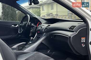 Седан Honda Accord 2012 в 