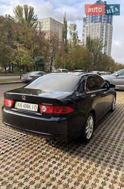 Седан Honda Accord 2006 в  фото 4 Седан Honda Accord 2006 в