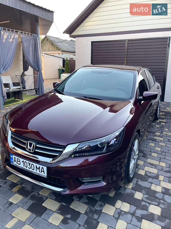 Седан Honda Accord 2013 в Тульчине