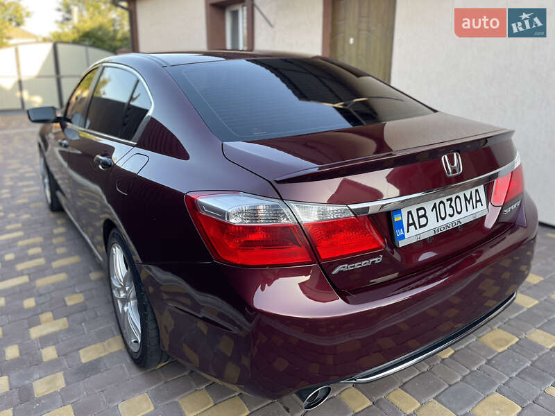 Седан Honda Accord 2013 в Тульчине