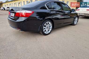 Седан Honda Accord 2013 в 