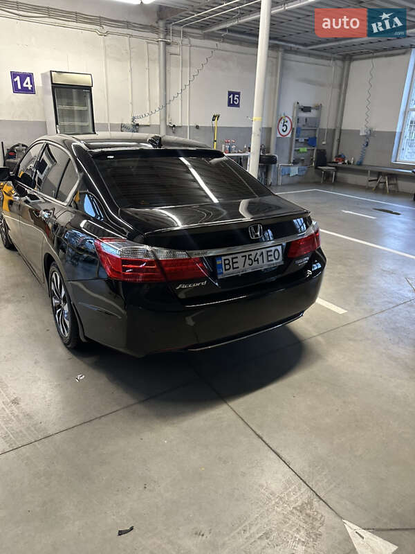 Седан Honda Accord 2014 в Николаеве