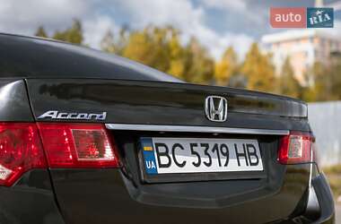 Седан Honda Accord 2012 в 