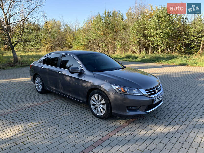 Седан Honda Accord 2014 в Рожнятові фото Седан Honda Accord 2014 в Рожнятові