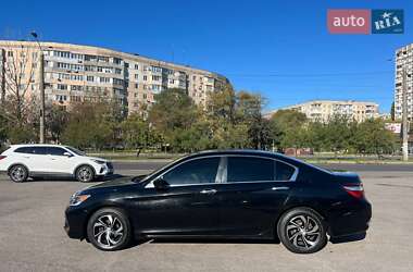 Седан Honda Accord 2016 в 