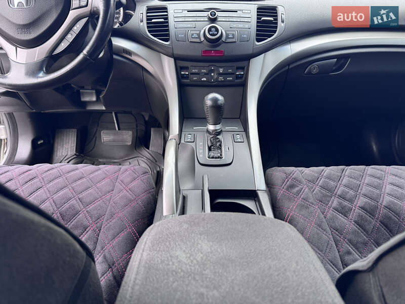 Седан Honda Accord 2008 в Киеве