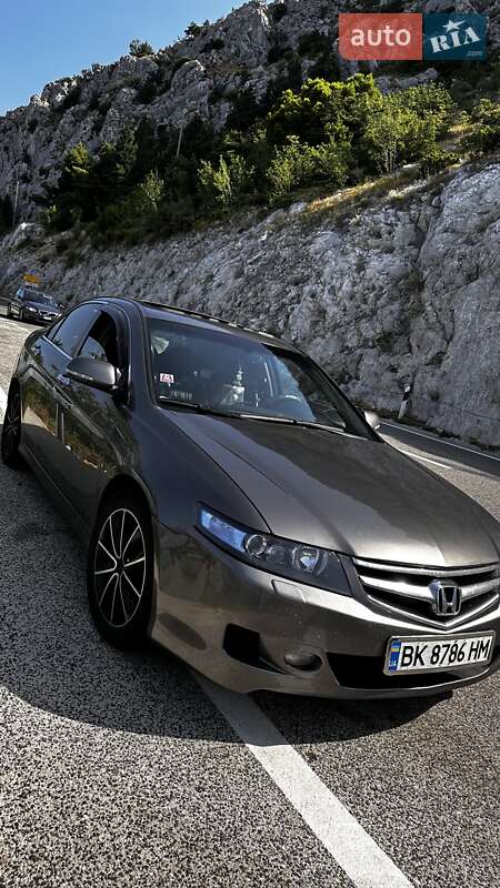 Седан Honda Accord 2007 в Сарнах