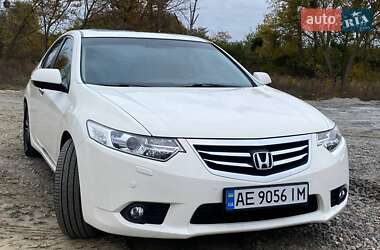 Седан Honda Accord 2011 в  фото 4 Седан Honda Accord 2011 в