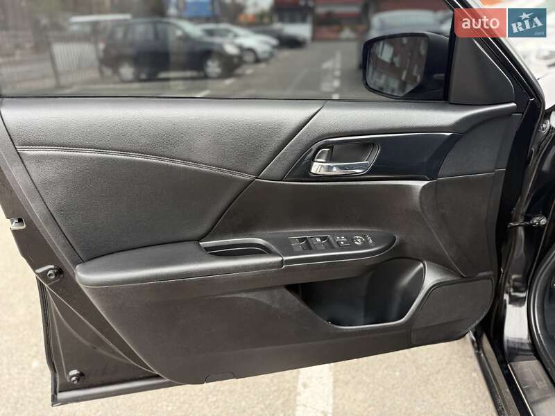 Седан Honda Accord 2014 в Києві фото 17 Седан Honda Accord 2014 в Києві