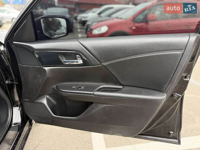 Седан Honda Accord 2014 в Києві фото 22 Седан Honda Accord 2014 в Києві