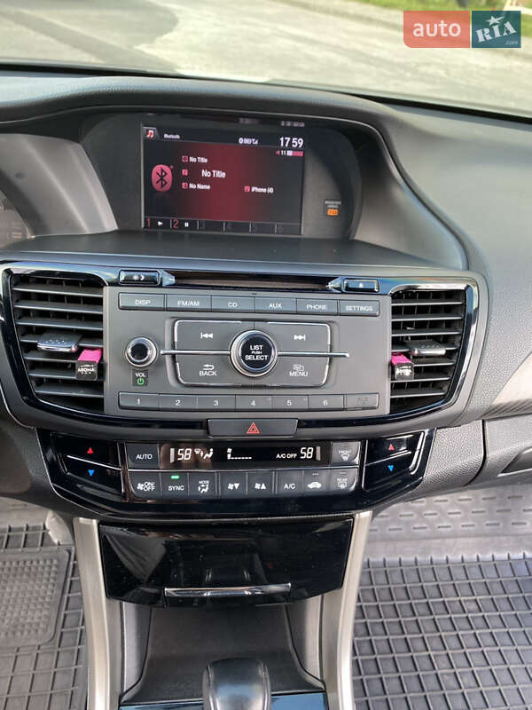 Седан Honda Accord 2016 в Киеве