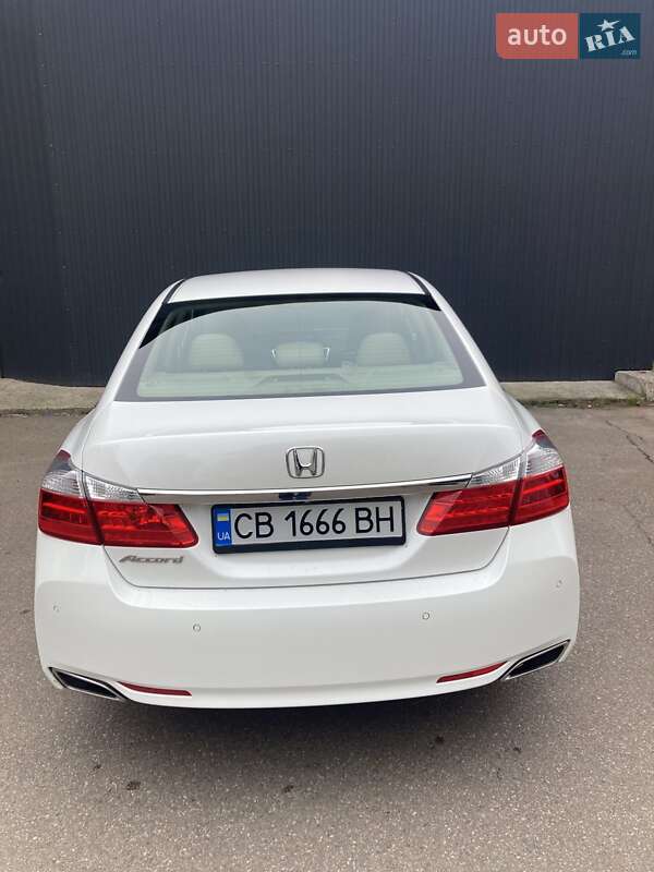 Седан Honda Accord 2014 в Чернигове