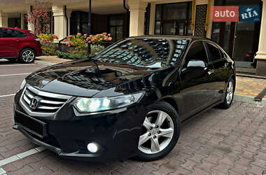 Седан Honda Accord 2011 в Києві