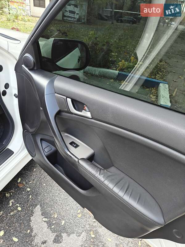 Седан Honda Accord 2008 в Нікополі