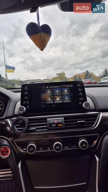 Седан Honda Accord 2022 в Киеве фото 45 Седан Honda Accord 2022 в Киеве