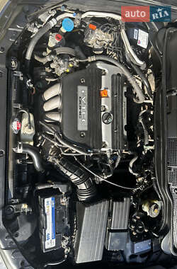 Седан Honda Accord 2004 в  фото 12 Седан Honda Accord 2004 в