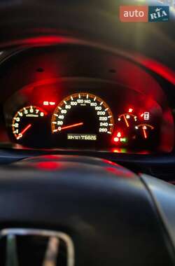 Седан Honda Accord 2005 в Києві