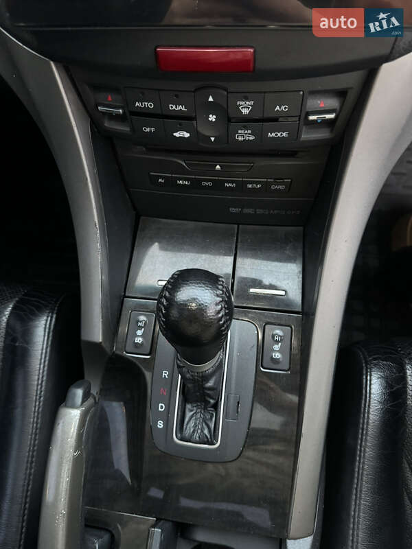 Седан Honda Accord 2010 в Киеве