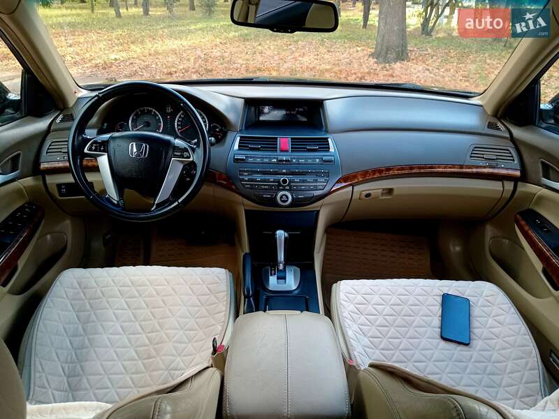 Седан Honda Accord 2008 в Виннице
