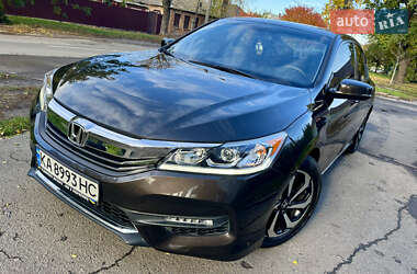 Седан Honda Accord 2015 в Черкасах