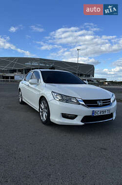 Седан Honda Accord 2013 в Львові