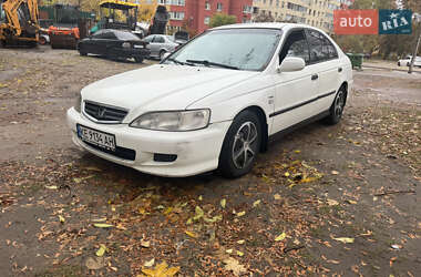 Ліфтбек Honda Accord 2001 в Дніпрі Ліфтбек Honda Accord 2001 в Дніпрі