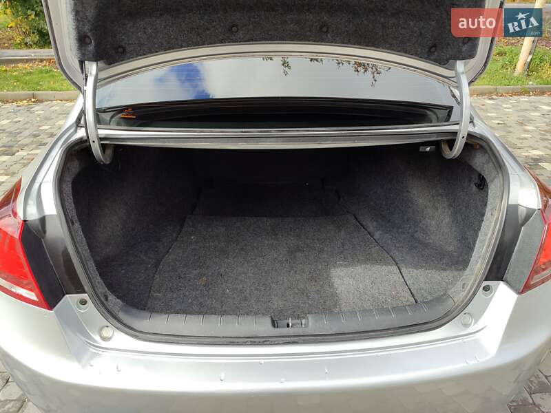 Седан Honda Accord 2013 в Тульчине