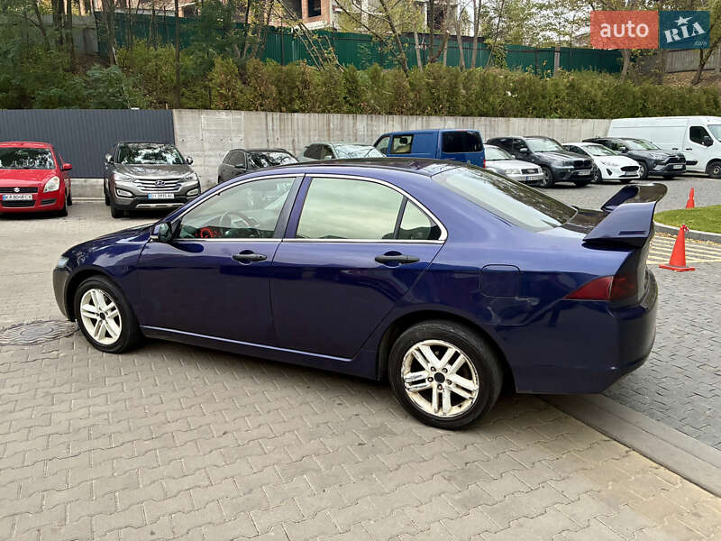 Седан Honda Accord 2004 в Києві