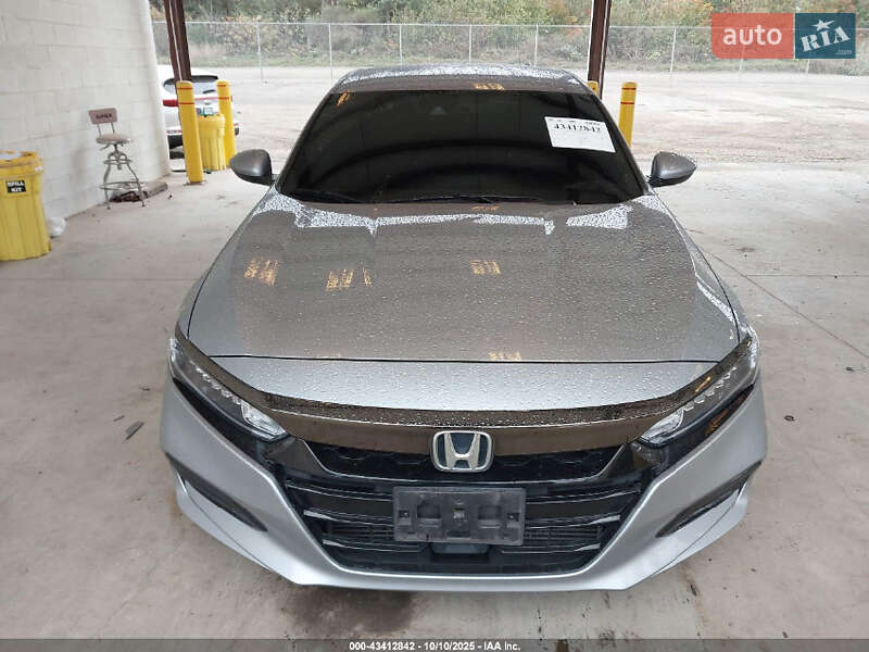 Седан Honda Accord 2018 в Чернівцях