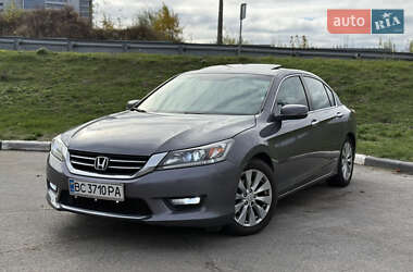 Седан Honda Accord 2014 в Києві