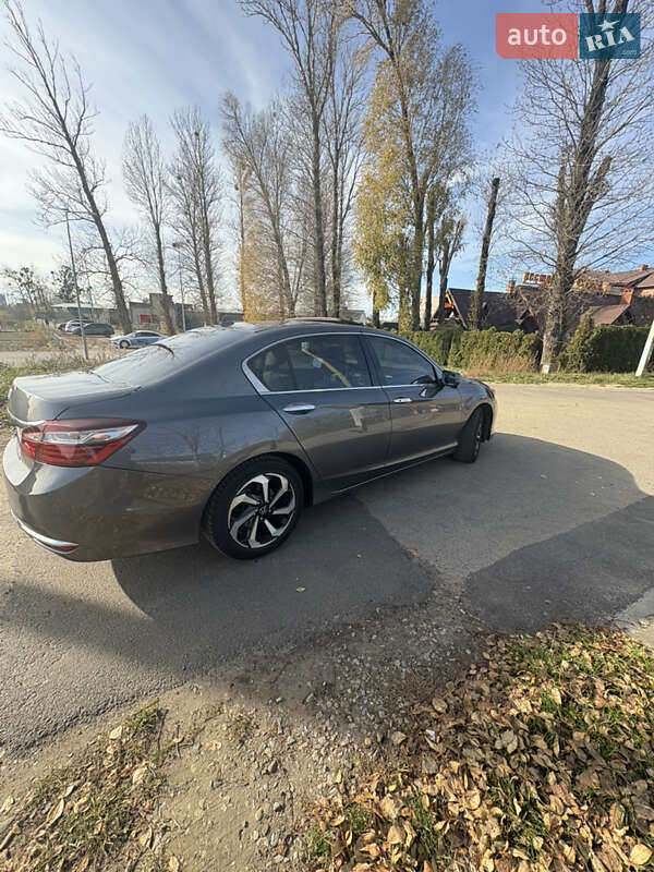 Седан Honda Accord 2017 в Івано-Франківську