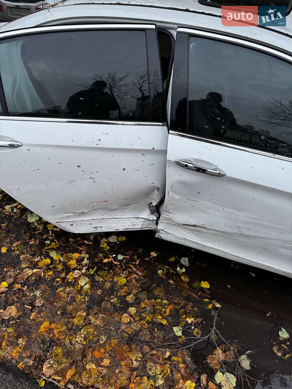 Седан Honda Accord 2015 в Киеве