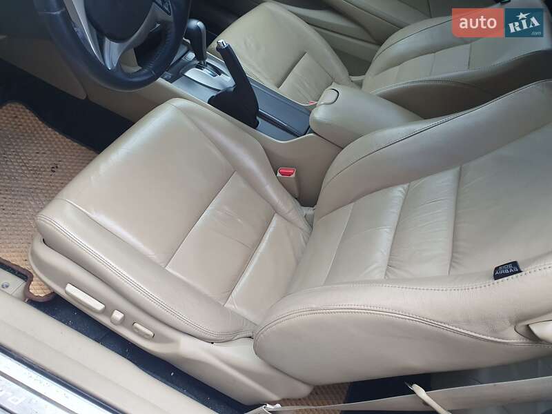 Купе Honda Accord 2011 в Киеве