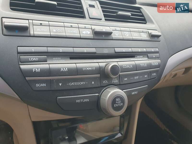 Купе Honda Accord 2011 в Киеве