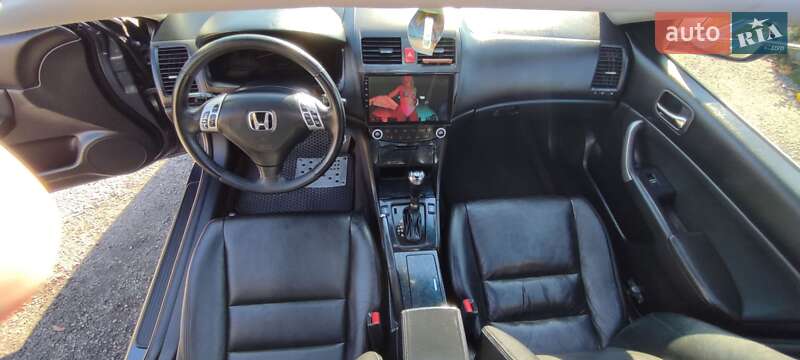 Седан Honda Accord 2005 в Дніпрі